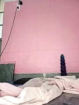 Rose_196 on StripChat