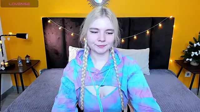 RuthBryant on StripChat