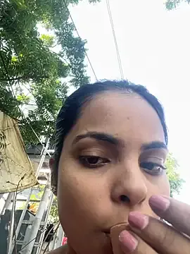 Freechat Sandhya_77 on StripChat