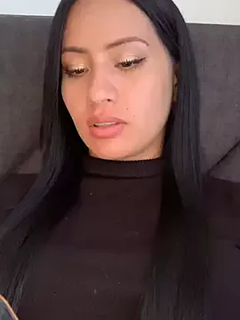 Sara_luna_ on StripChat 