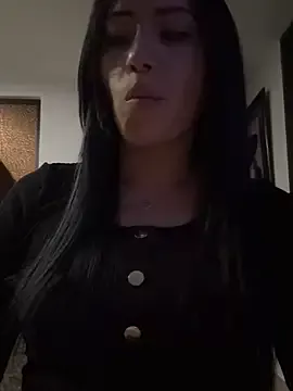 Sara_luna_ on StripChat 