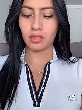 Sara_luna_ on StripChat 