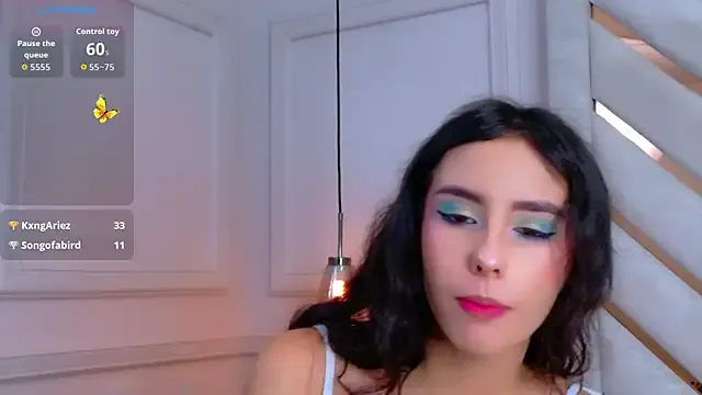 Sarah-Grace on StripChat