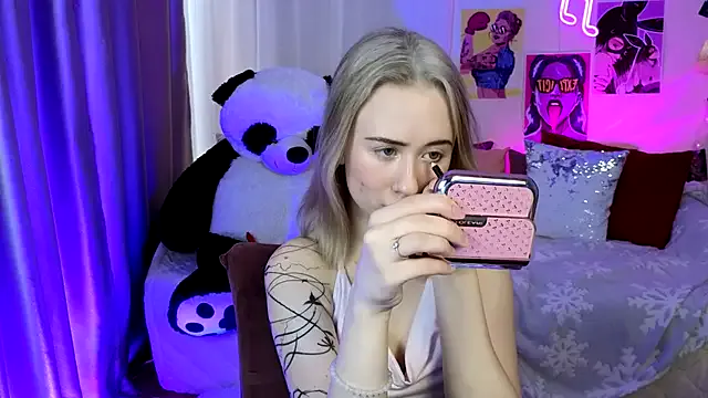 Freechat SashaBrooks on StripChat