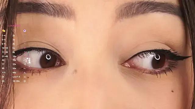SaundraWoodsmall — sexy squeeze my boobs !