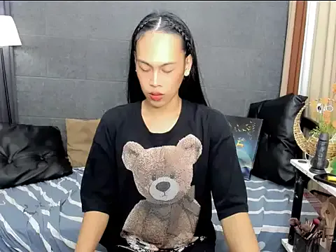 Savanna_White on StripChat 