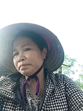 Sexy-asslove90 — Single mother needs help