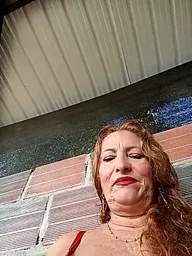 Sexy-Woman-Mature — Esquirt