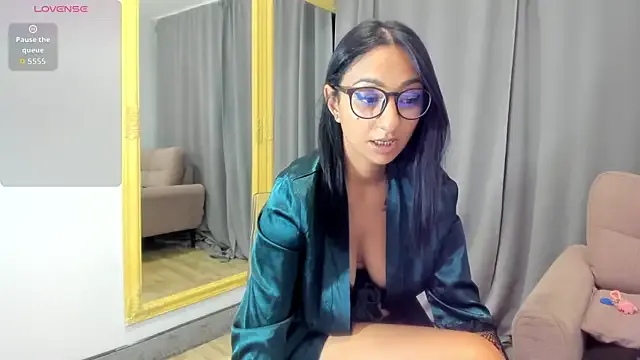 Freechat sugarburn on StripChat