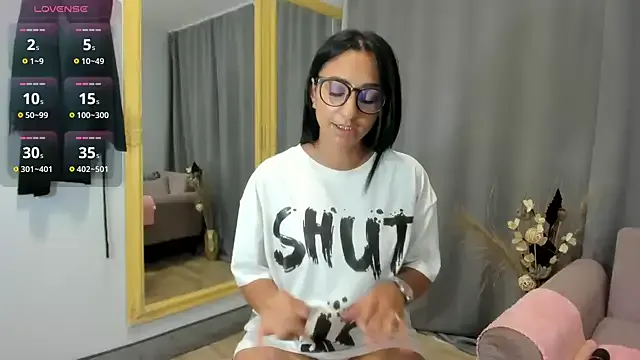 Freechat sugarburn on StripChat