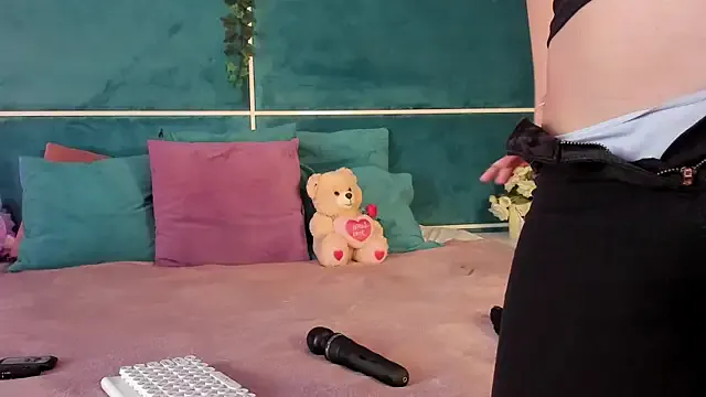 SunnyGlow on StripChat 