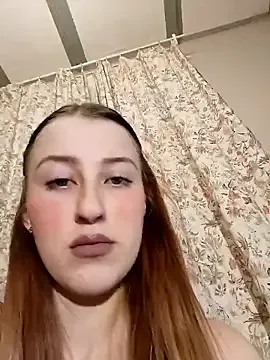 Susiee_Redd on StripChat