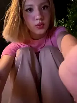 StripChat SweetBunnyGF is Freechat SweetBunnyGF — LIFT SHIRT AND SUCK BOOBS!! mmm!!