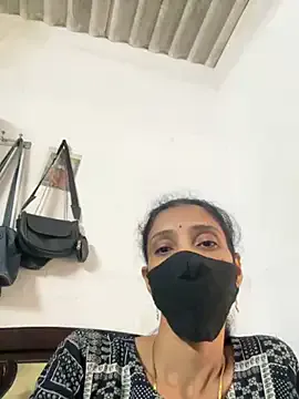 Freechat sweetreddy-02 on StripChat