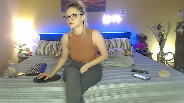 Tasty_Shape on StripChat 