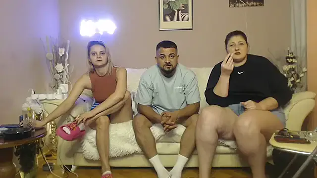 Tasty_Shape on StripChat 