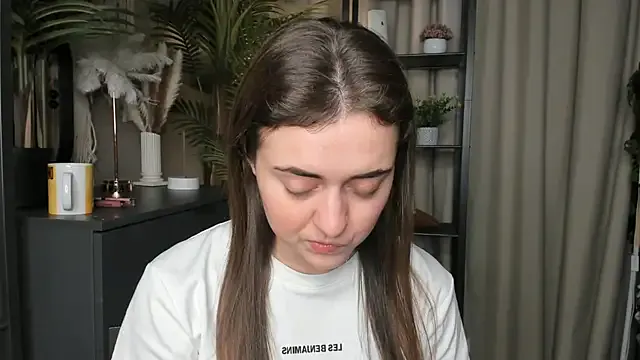 ThelmaJusto — Time for hands work (handbra)