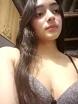 Valen_Person — Show nipples