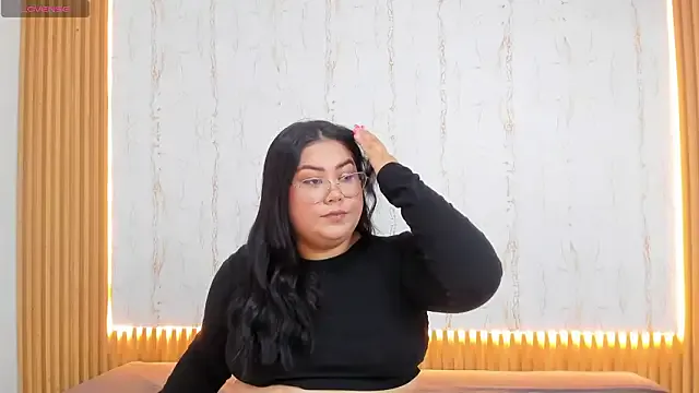 victoriajk — Spread Ass close up and spanks