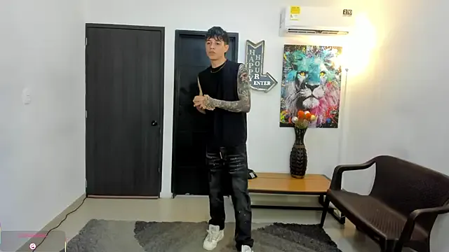 Voyeurism_guyss — FUCKING WITH LIAM, HE'LL FINISH INSIDE!!