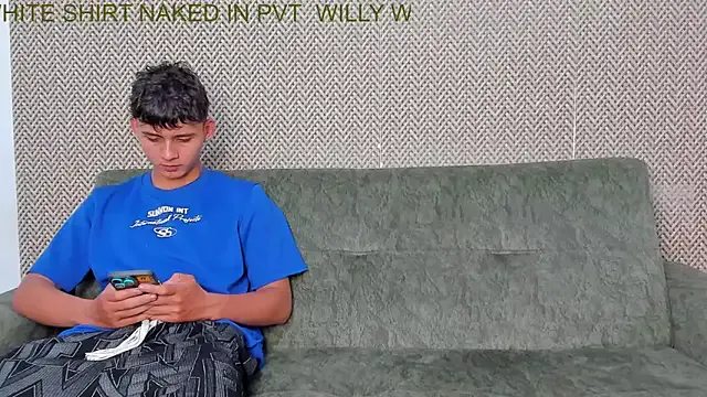 Group willy_sexxx18 on StripChat