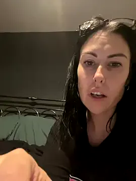 StripChat xCharlie_MILFx is Freechat xCharlie_MILFx — oil tits and play with nipples